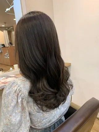 セミロング カラー yuri🌼 NUMBER 天王寺のヘアスタイル