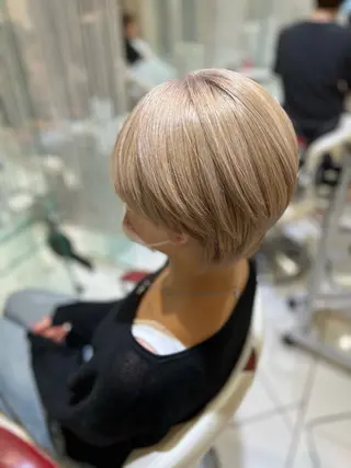 ショート カラー ボブ/ハイトーン髪質 改善/越谷✨クラモチのヘアスタイル