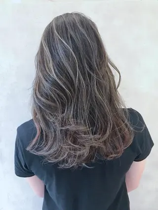 セミロング カラー MOU namba ムウナンバのヘアスタイル