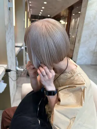 ショート カラー 店長/mao/ 前髪/顔周りカットのヘアスタイル