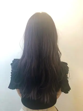 ロング カラー 岩谷 愛依のヘアスタイル