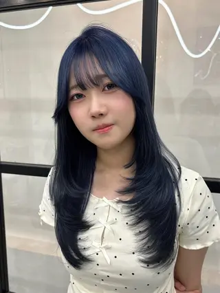 ロング カラー MaisonHALU 松浦光咲のヘアスタイル