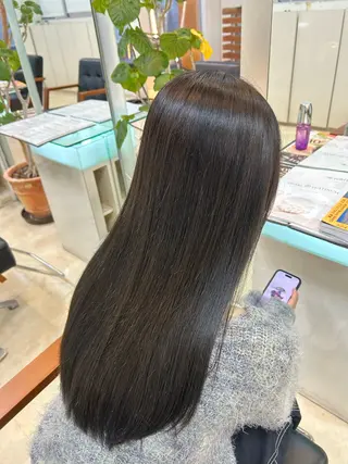 ロング カラー 岩月ちさと まつ毛/カラーのヘアスタイル