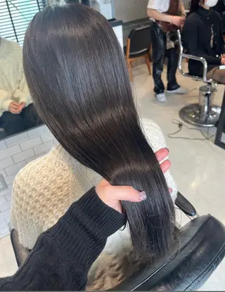 ロング カラー パーマ ヘアアレンジ 透明感/オリーブ/ グレージュ/YUKAのヘアスタイル