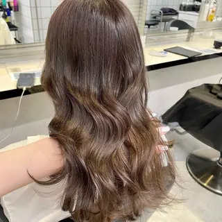 セミロング カラー 韓国風艶髪🎀 暖色カラー🤍のヘアスタイル