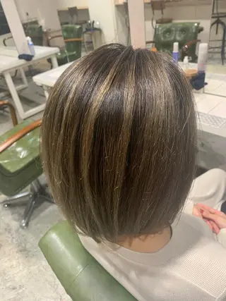 ミディアム カラー ハイトーン/レイヤー 💜Akaneのヘアスタイル