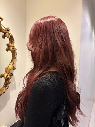 カラー 伊藤 詩のヘアスタイル