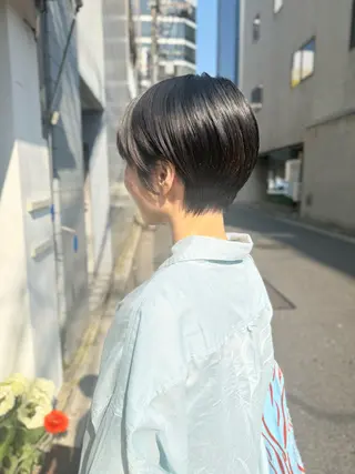 ショート カラー 安永 涼のヘアスタイル