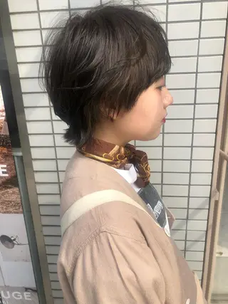 ショート カラー THE DAY所属・AKI HASHIMOTOのヘアスタイル