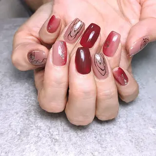 ネイル 塩見 聖子のネイルデザイン