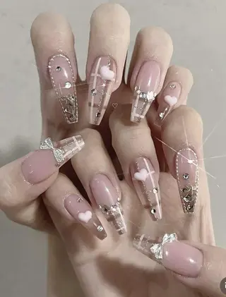 ロング Bling Salonのネイルデザイン