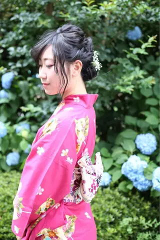 ミディアム ヘアアレンジ LOST CITY 横浜所属・🪐脱白髪染め 🪐松尾菜々美のヘアスタイル