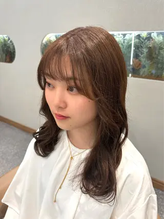 セミロング カラー 梅田美容室 山崎海波のヘアスタイル