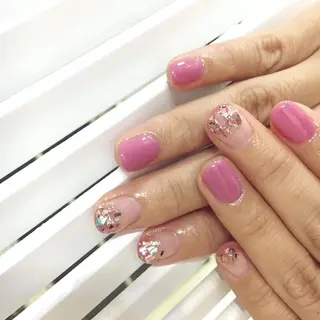 ネイル ネイル＆フラワーサロン〜Ri✦hiro〜鳥栖店所属・HIRATA RIEのネイルデザイン