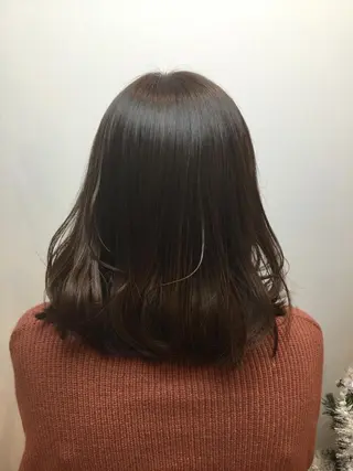 セミロング カラー Annon プライベートサロンのヘアスタイル