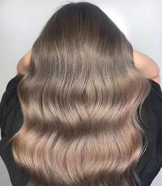 ロング カラー レイヤーカット BLend 渋谷のヘアスタイル