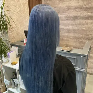 ロング 牧野 夏子のヘアスタイル