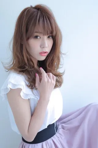 ミディアム 指名支持率NO.1 スタイリストのヘアスタイル