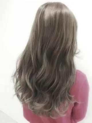 ロング 大人女性に寄り添う 髪質改善サロンのヘアスタイル