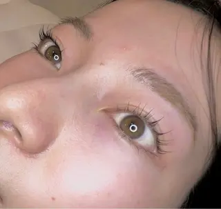 マツエク・マツパ 岡部 梢の眉毛・アイブロウイメージ