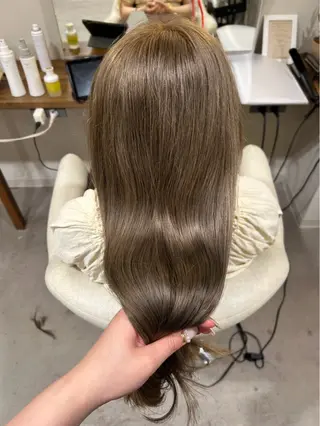 ロング 中岡 心音のヘアスタイル