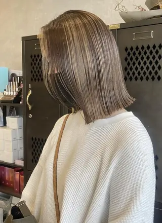 ショート カラー ✨艶カラー・ストレー ト✨achieveのヘアスタイル