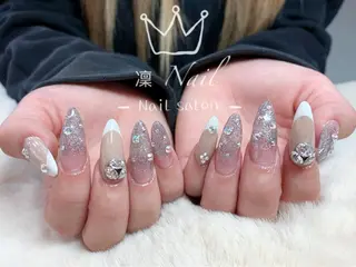 ロング カラー ネイル Lea NAILsalon所属・Le’a NailSalonのネイルデザイン