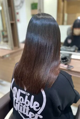 セミロング 🩰似合わせ艶カラー Kirara🐩🎀のヘアスタイル