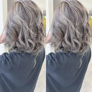 ミディアム H所属・H (エイチ) 烏丸御池店のヘアスタイル