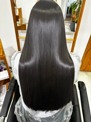 セミロング カラー hoNua. 栄/透明感カラーのヘアスタイル