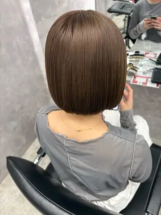 ショート 鴇田 幸咲 /ハイトーンカラーのヘアスタイル