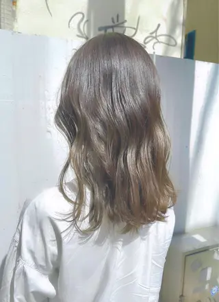 ミディアム カラー 泉 堅也のヘアスタイル