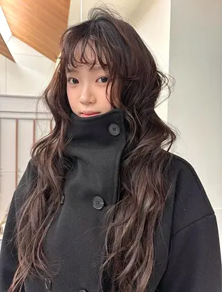 ロング レイヤー/透明感カラ ー／色落ちまで可愛いのヘアスタイル