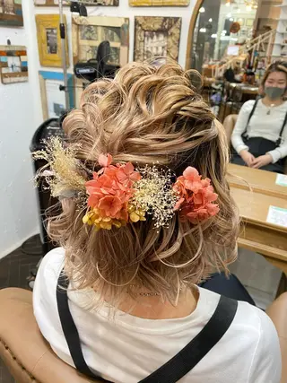 ショート ヘアアレンジ 💖ハイライト/ハイ トーン💖MIKIのヘアスタイル