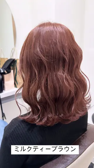 カラー カラースペシャリスト ・齊藤 羽瑠輝のヘアスタイル