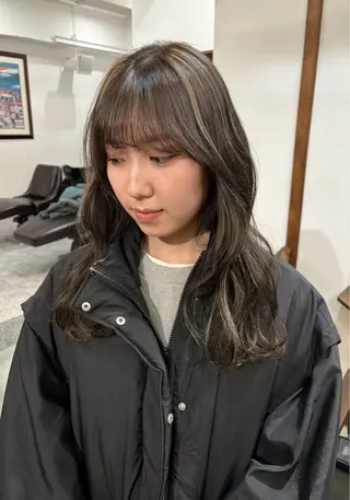 ロング 牧田 彩香のヘアスタイル