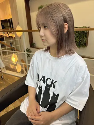 ミディアム カラー レイヤーカット /透明感/千葉怜寿のヘアスタイル