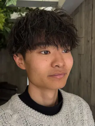 パーマ メンズ REBECCA 宮崎伊玖のヘアスタイル