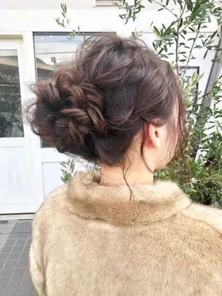 セミロング ヘアアレンジ Lien所属・西川 ヒロキのヘアスタイル