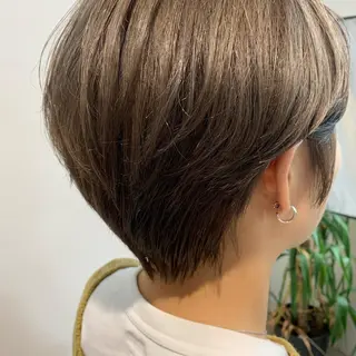 ショート カラー "小顔カット" Fuko.のヘアスタイル