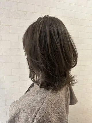 ミディアム カラー 大人レイヤー& 透明感カラー💄のヘアスタイル
