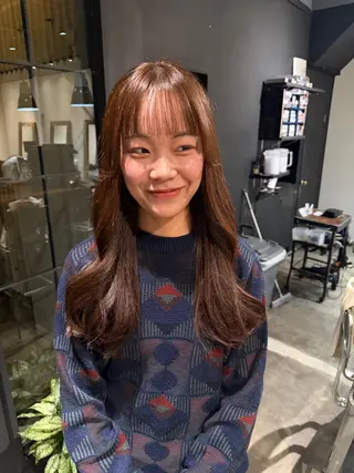 ロング the hinc所属・新貝楓🌀 透明感カラーのヘアスタイル