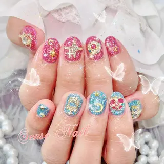 ネイル Queenie 🦋のネイルデザイン