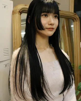 ロング カラー 松村 澪里のヘアスタイル