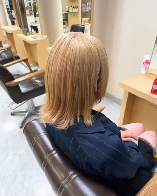 ミディアム カラー 岡田 桃のマツエク・マツパデザイン