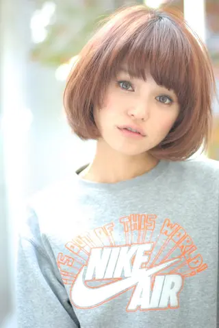 ショート ミディアム カラー パーマ 推し活専用 【派手髪】飯野ゆかりのヘアスタイル