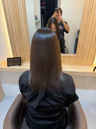 セミロング attrait南堀江所属・KAISEI髪質改善 /縮毛矯正のヘアスタイル