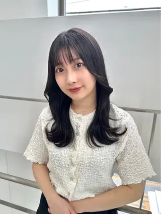 セミロング 理想のヘアスタイル 叶えます佐藤歩のヘアスタイル