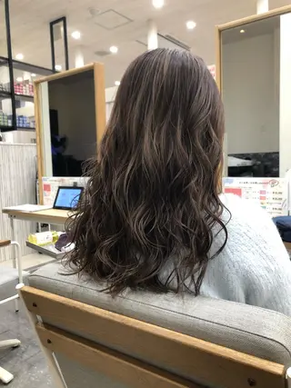 セミロング 太白区白髪ぼかし/ ボブカット/千葉達人のヘアスタイル