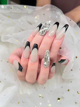 ネイル 伊藤 美雪のネイルデザイン